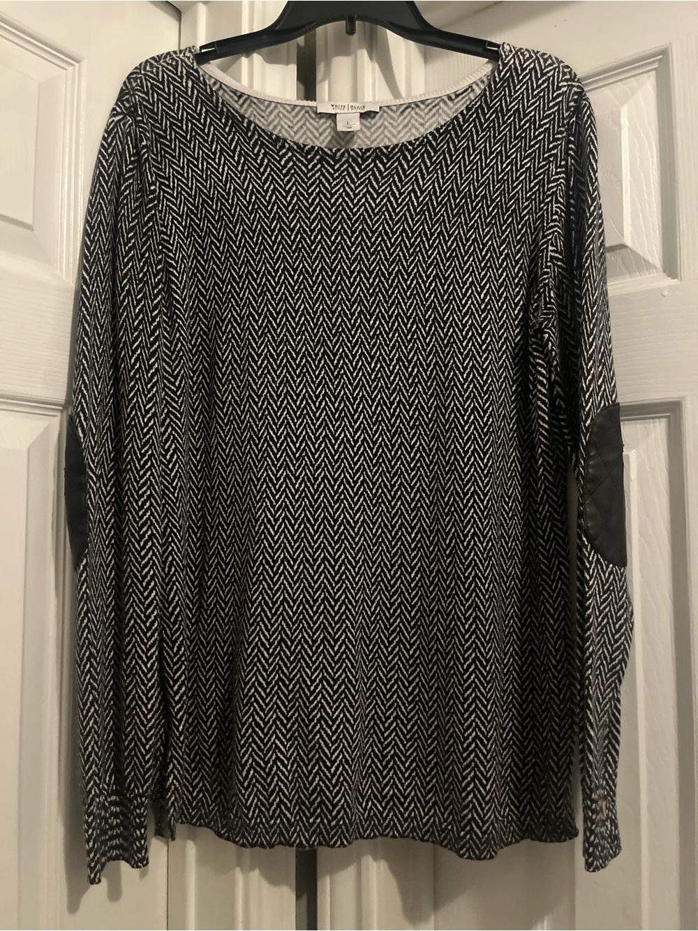 White House Black Market Black & White Herringbone Knit Sweater